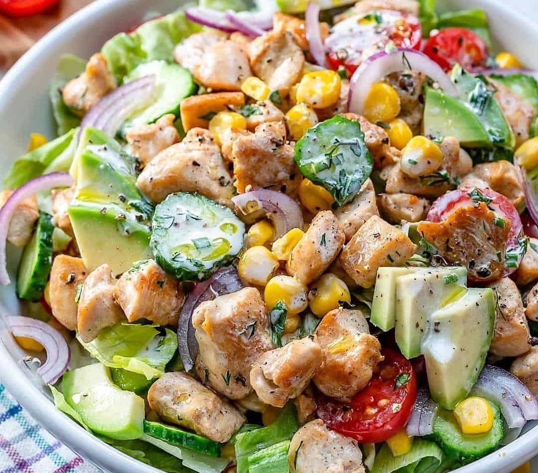 سالاد مجلسی - غذای رژیمی با مرغ