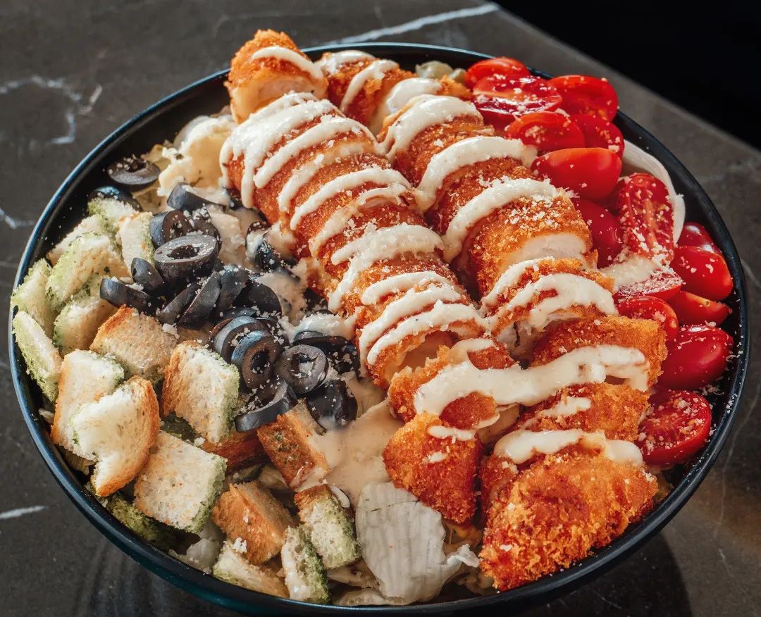 سالاد سزار - غذای رژیمی با مرغ