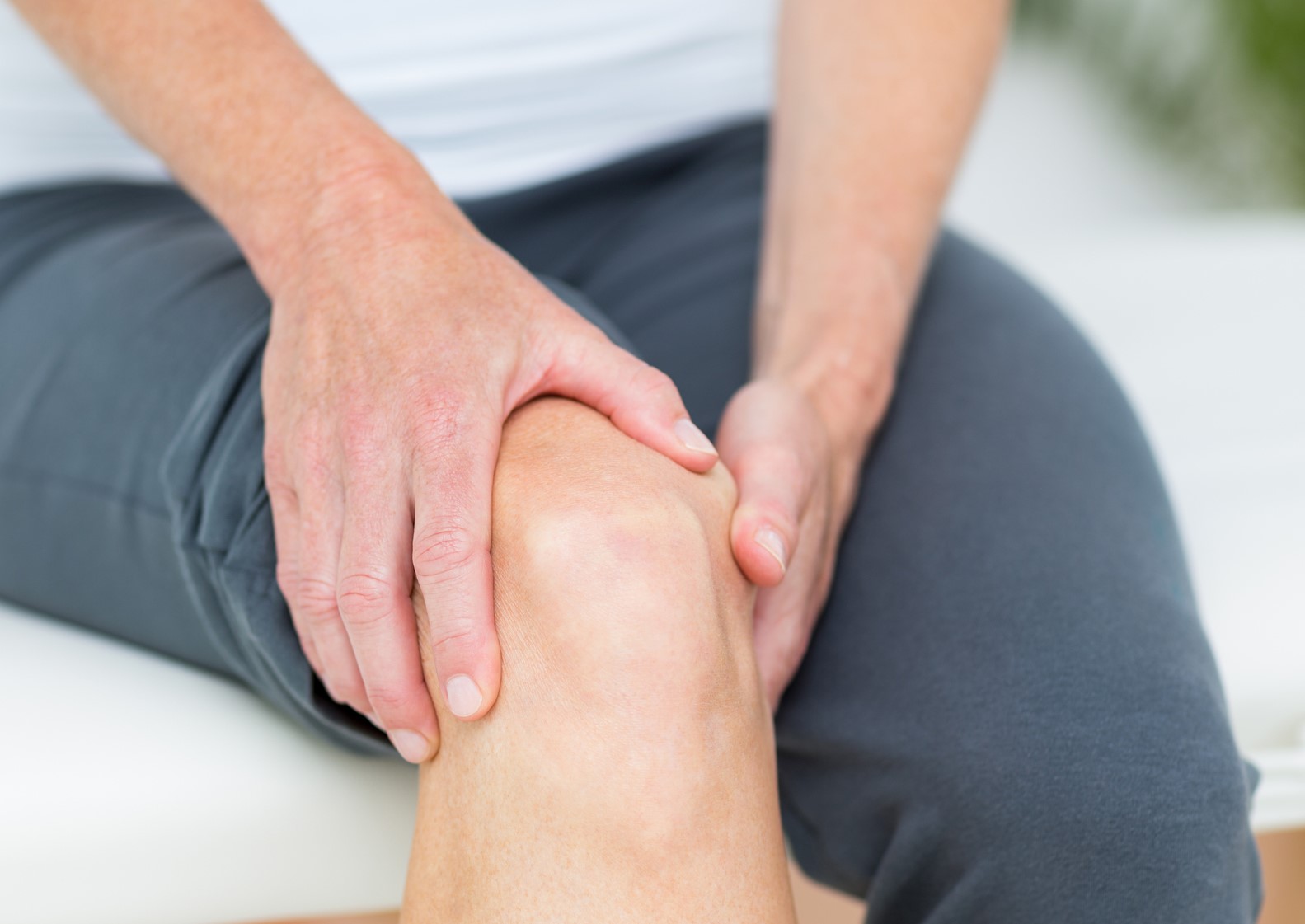 زانو درد - درمان زانو درد با زردچوبه