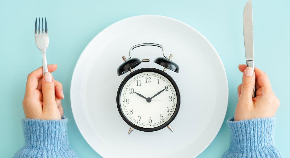رژیم غذایی لاغری - رژیم فستینگ 12 ساعته
