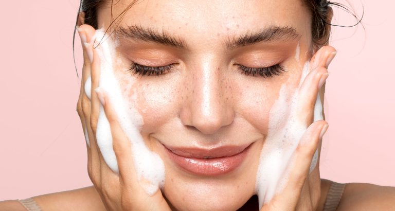 فیشیال صورت در خانه