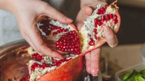 خواص دمنوش انار - فواید دمنوش پوست انار