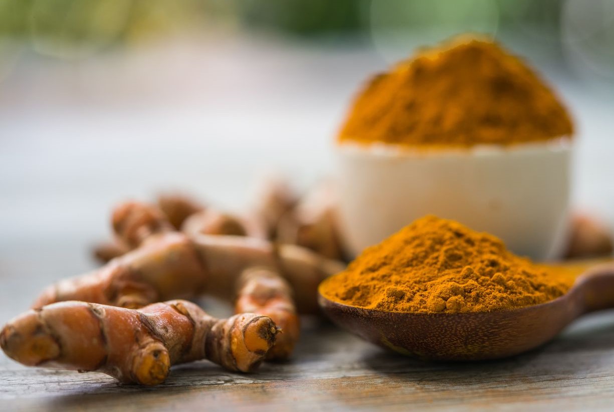 خواص زردچوبه برای پوست - قویترین ماسک روشن کننده پوست صورت