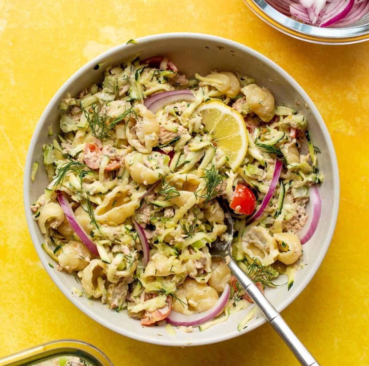 سالاد تن ماهی رژیمی با پاستا - سالاد تن ماهی رژیمی