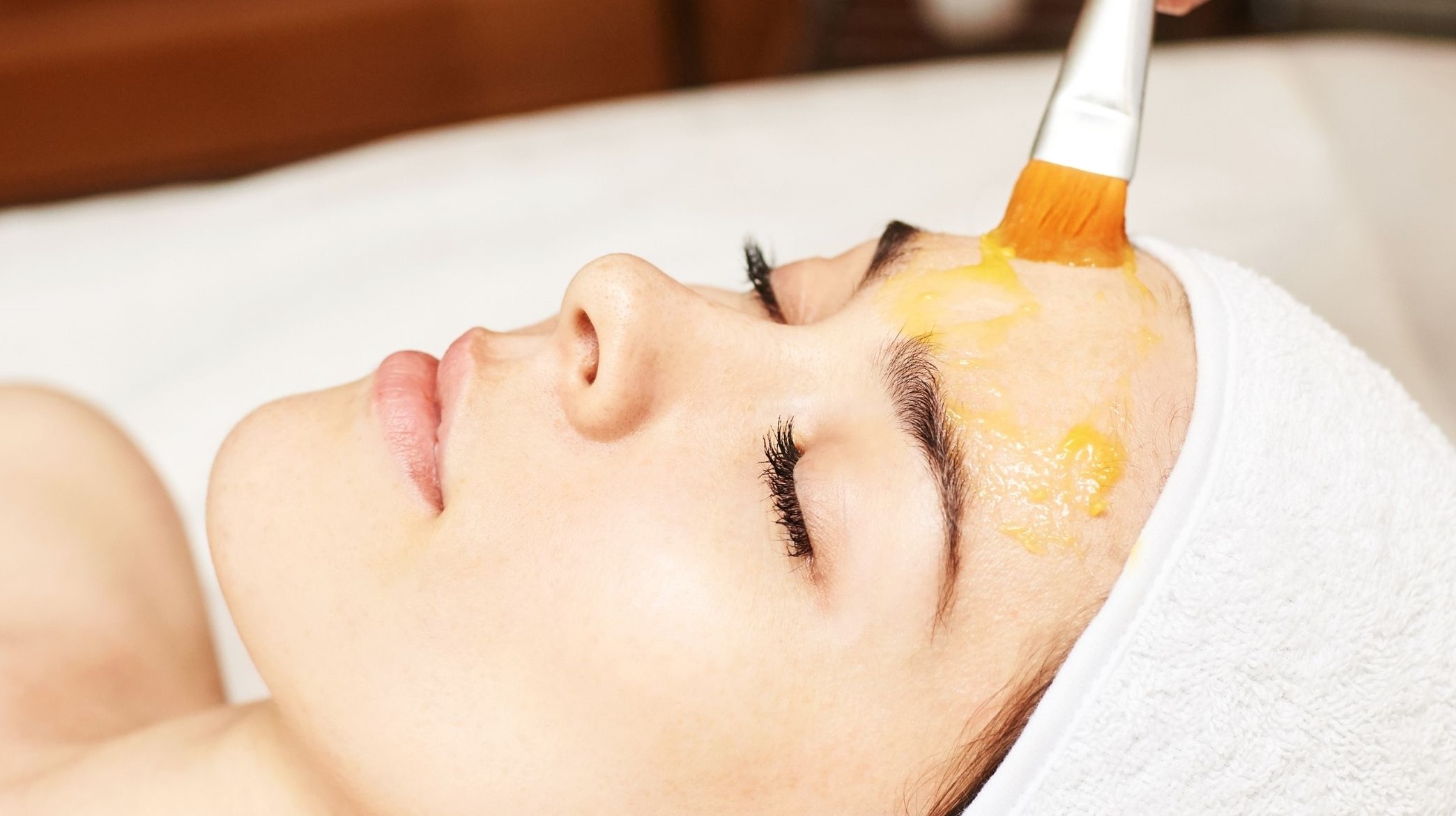 ماسک تخم مرغ برای صورت - سفید کردن پوست صورت در خانه