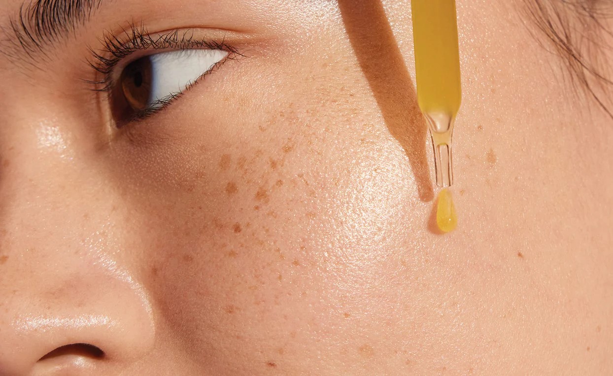 سرم ویتامین سی - بهترین سرم ویتامین سی برای لک