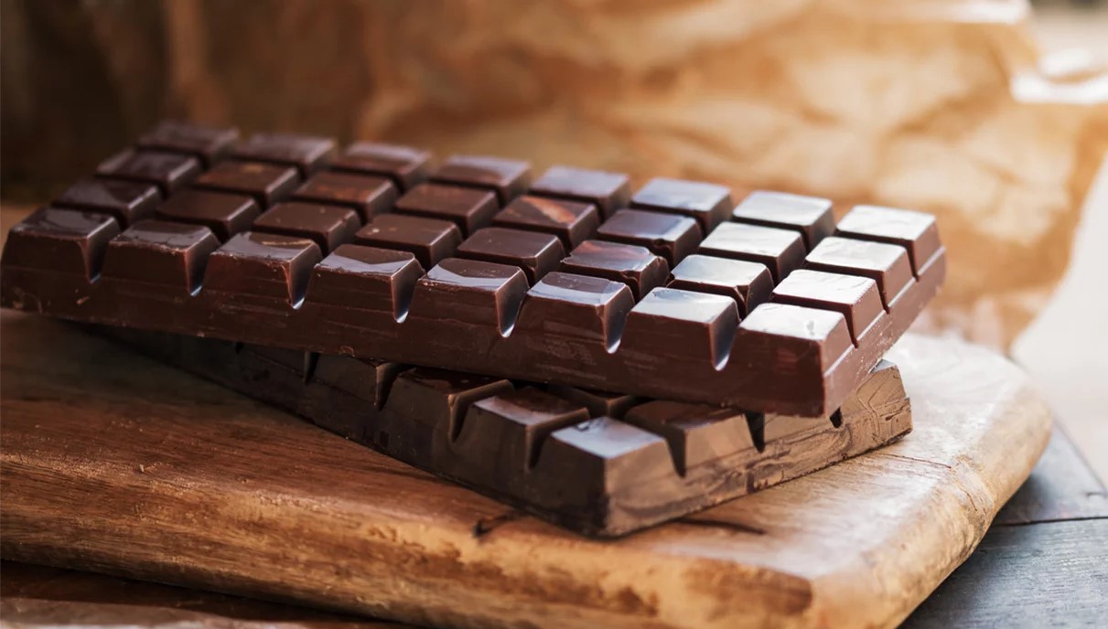 شکلات تلخ - خوراکی های رژیمی سوپرمارکت