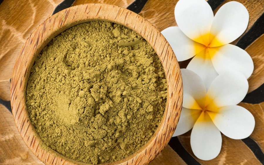 مضرات حنا - خواص حنا برای کف پا