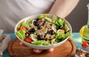 سالاد تن ماهی رژیمی