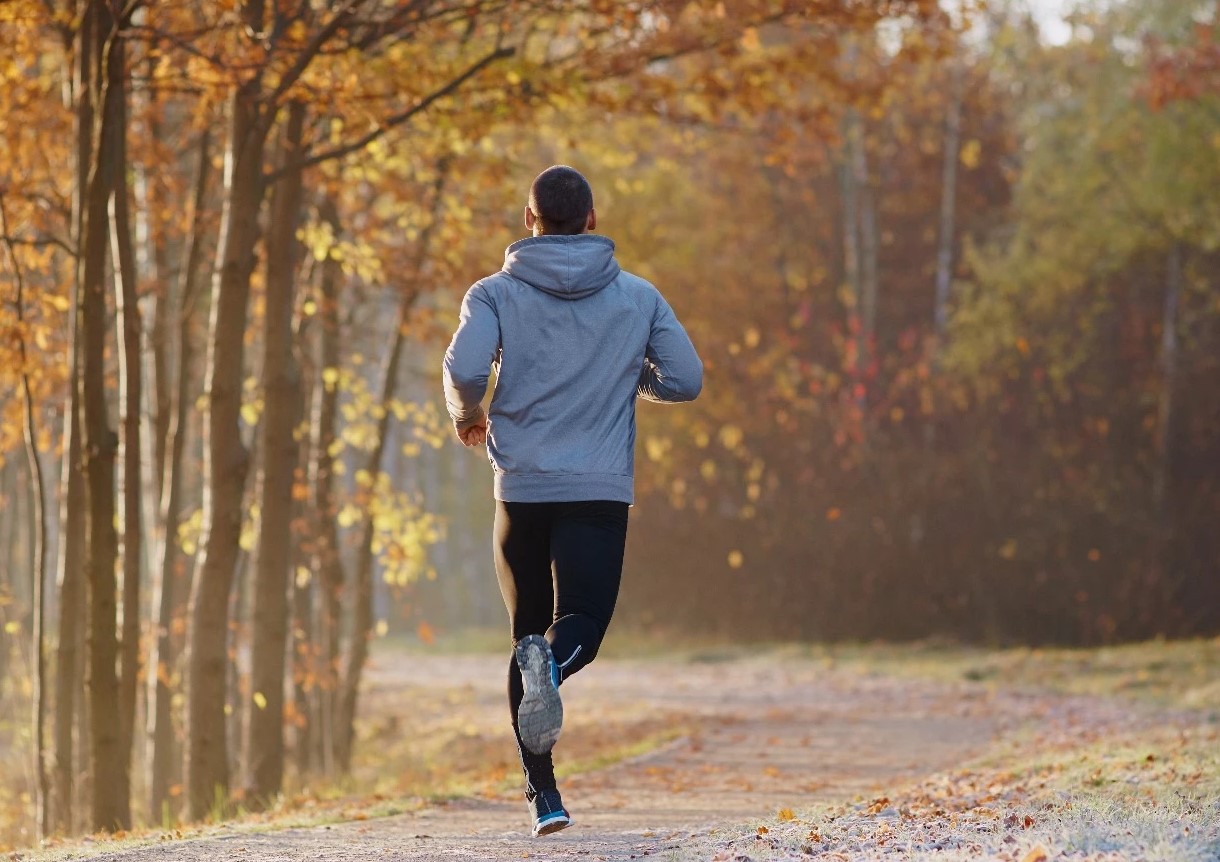 مدت زمان دویدن برای چربی سوزی - بهترین زمان ورزش