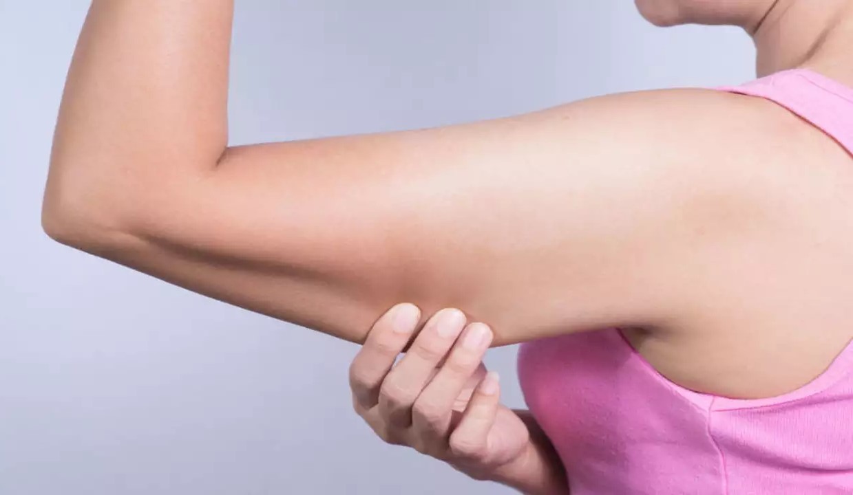 لاغری بازو با دمبل - لاغری بازو در خانه