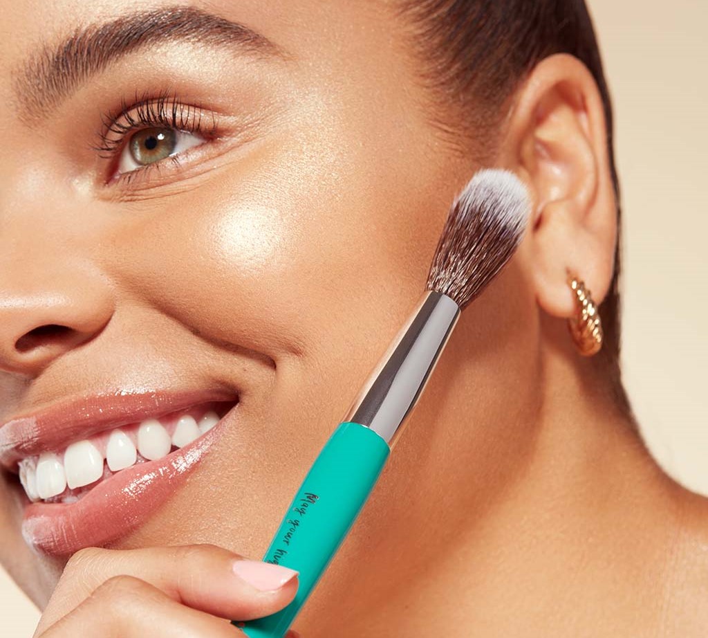 نحوه استفاده از هایلایتر - آموزش زدن هایلایتر صورت