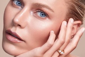 آموزش زدن هایلایتر صورت