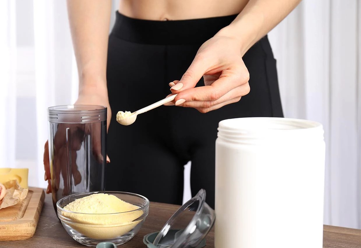 مقدار مجاز مصرف پروتئین وی - طریقه مصرف پروتئین وی برای کاهش وزن