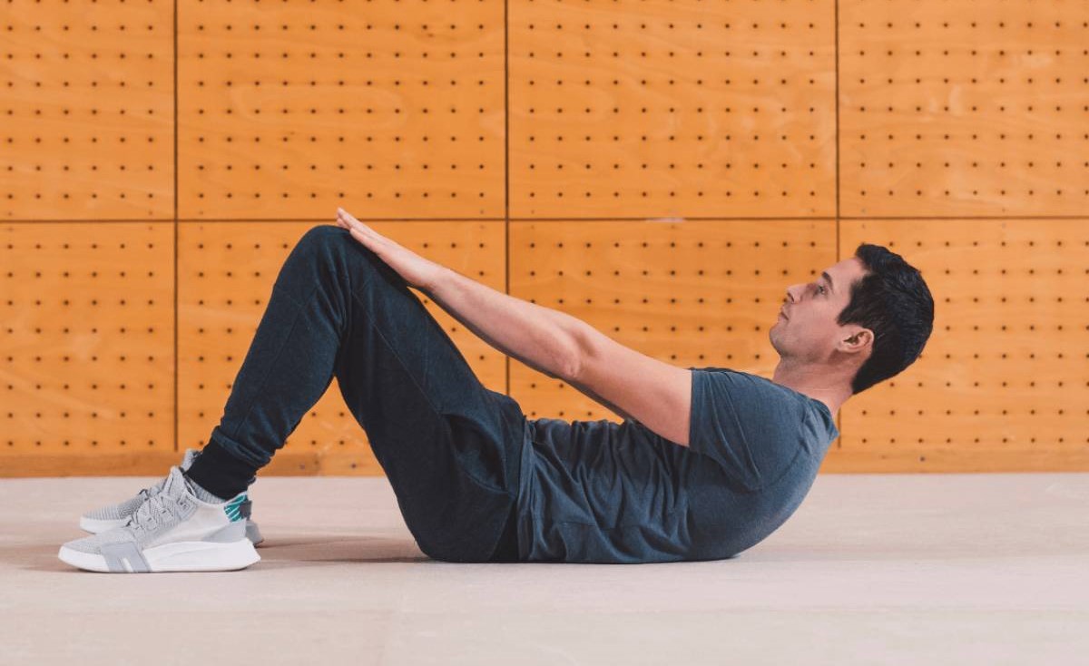 حرکت کرانچ - ورزش هوازی در خانه برای لاغری شکم