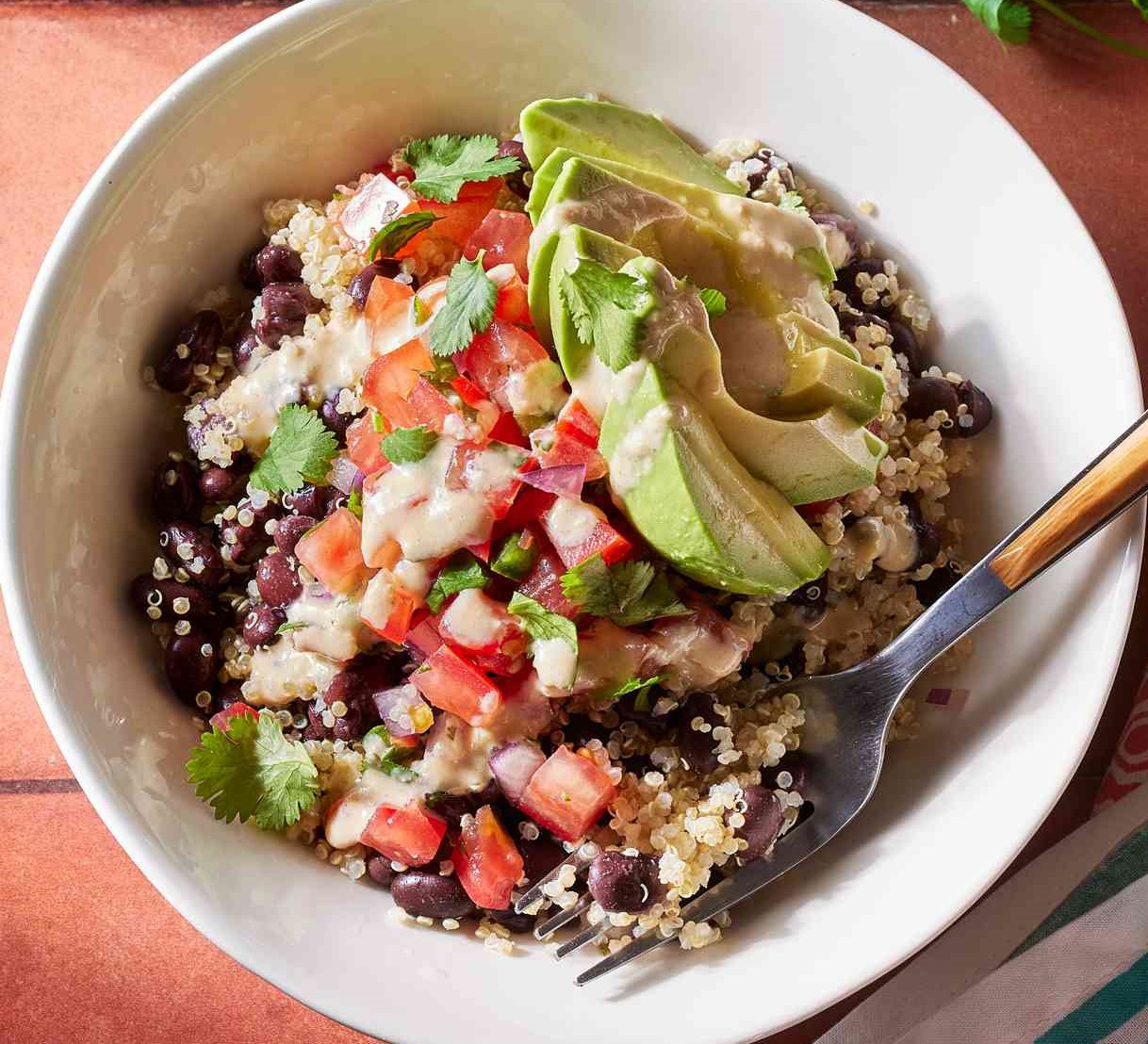 سالاد کینوا - طریقه مصرف کینوا برای لاغری