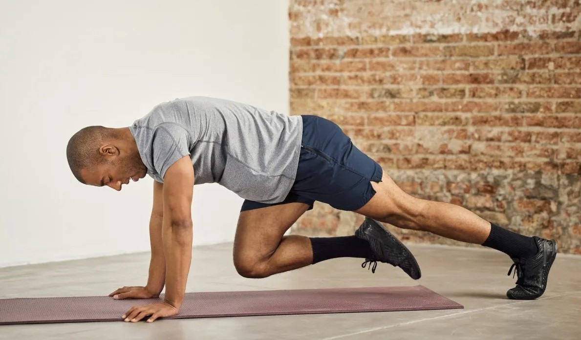 حرکت کوهنوردی - ورزش هوازی در خانه برای لاغری شکم