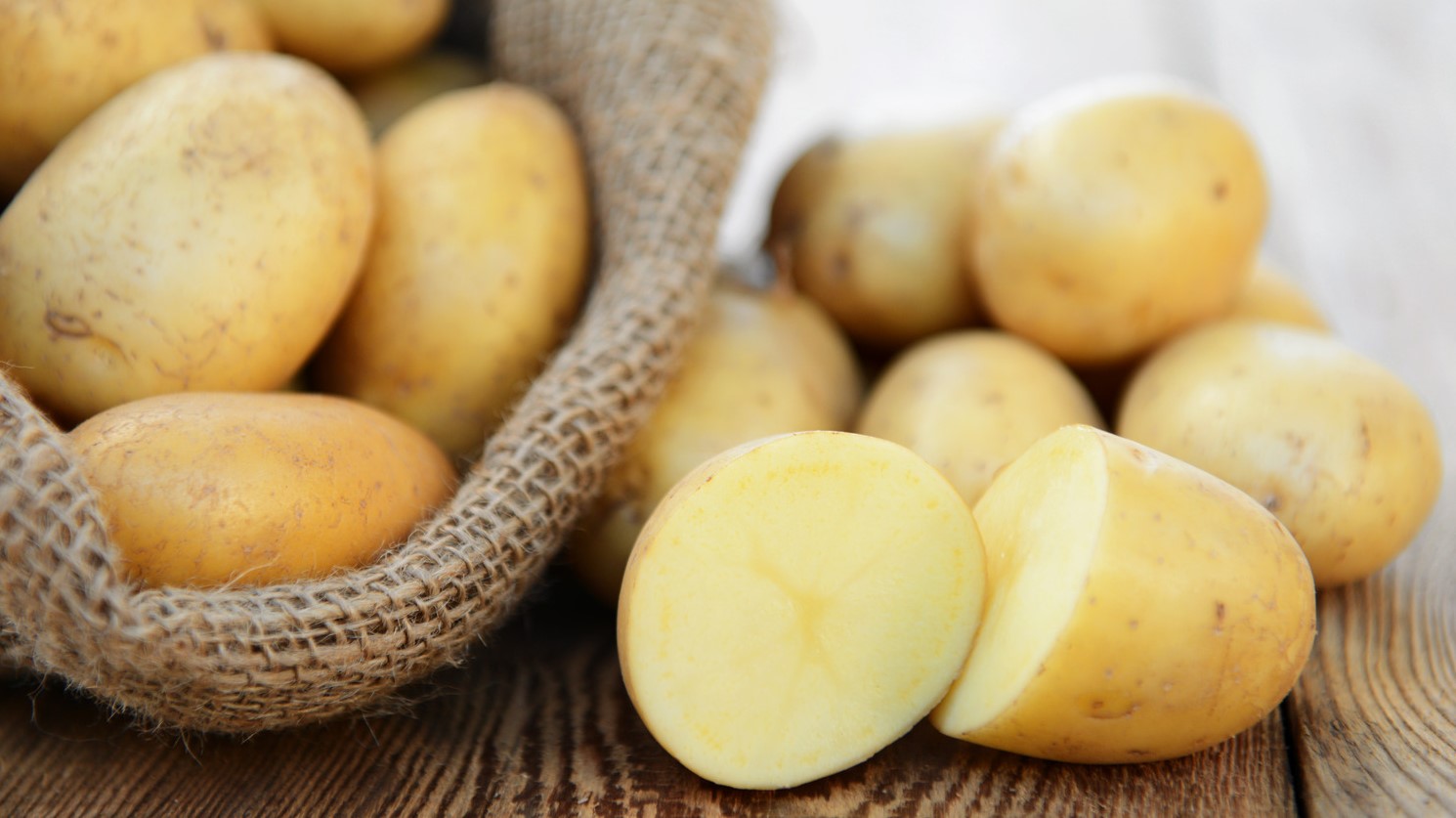 ماسک سیب زمینی - از بین بردن لک صورت با سیب زمینی