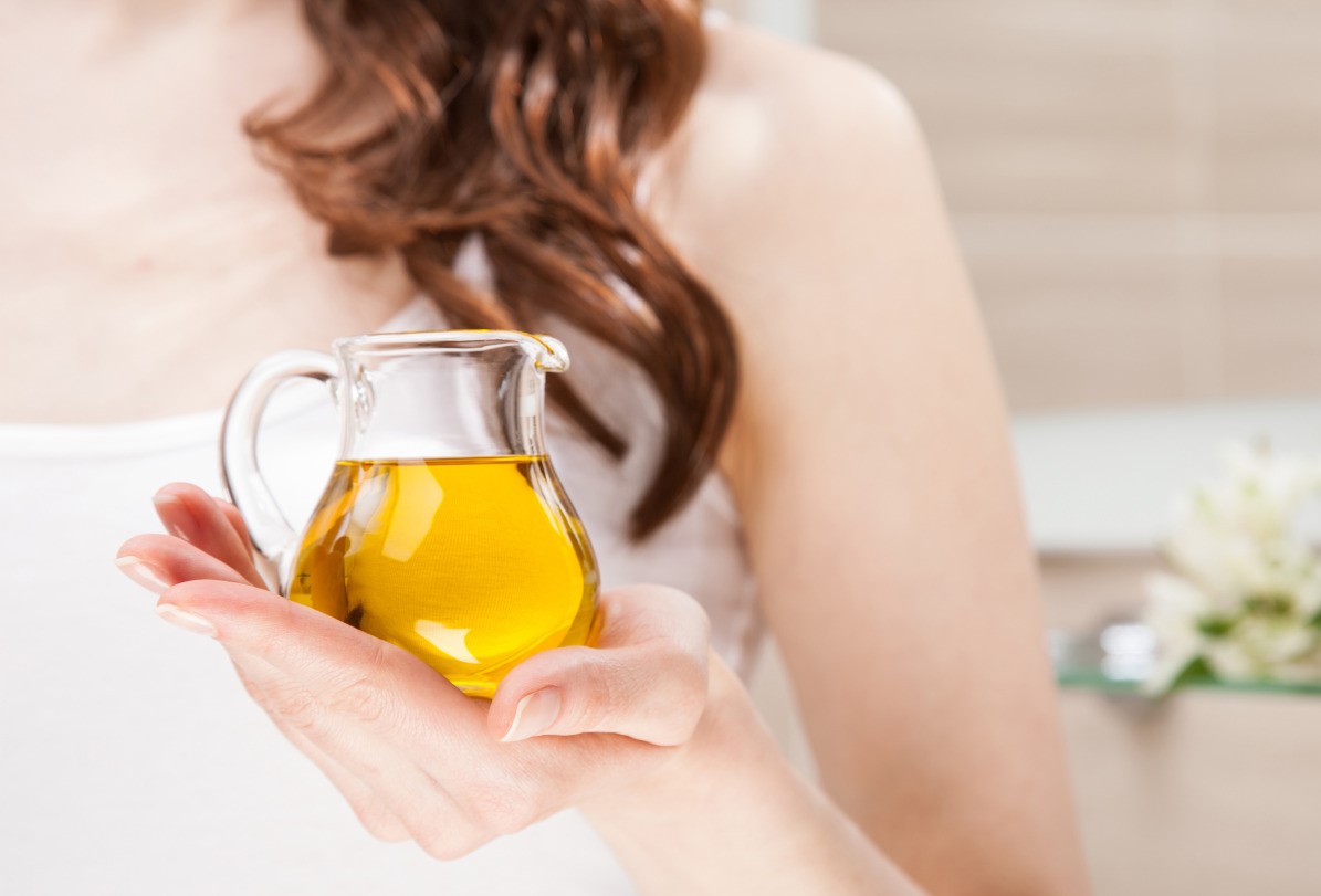 روغن زیتون برای مو - تاثیر روغن زیتون بر مو