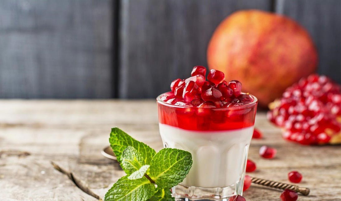 ژله انار رژیمی - دسر رژیمی شب یلدا