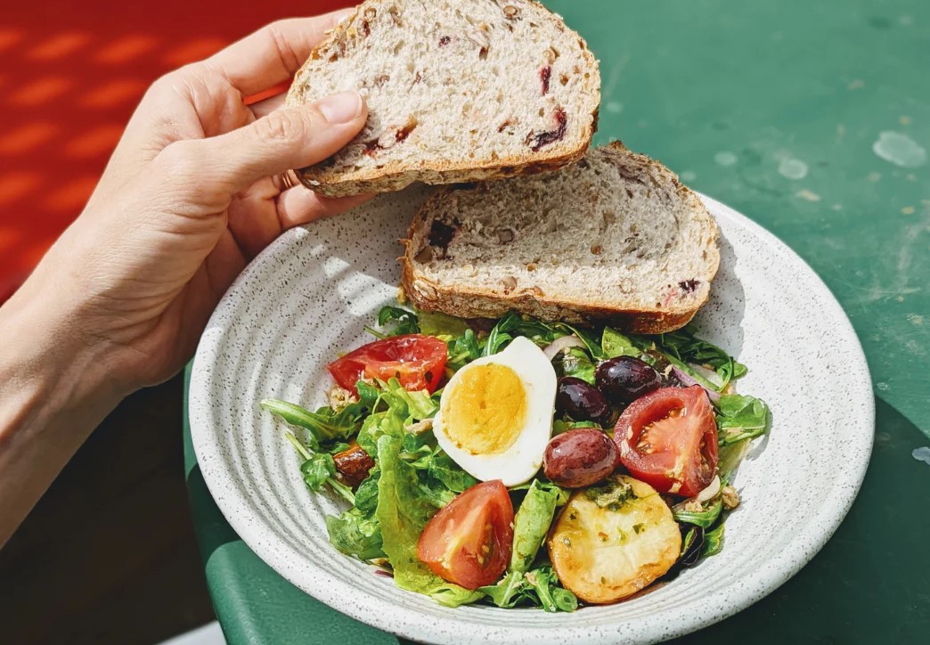 برای چاق شدن چی بخوریم - راه های چاق شدن افراد لاغر