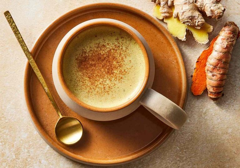 شیر و زردچوبه برای لاغری