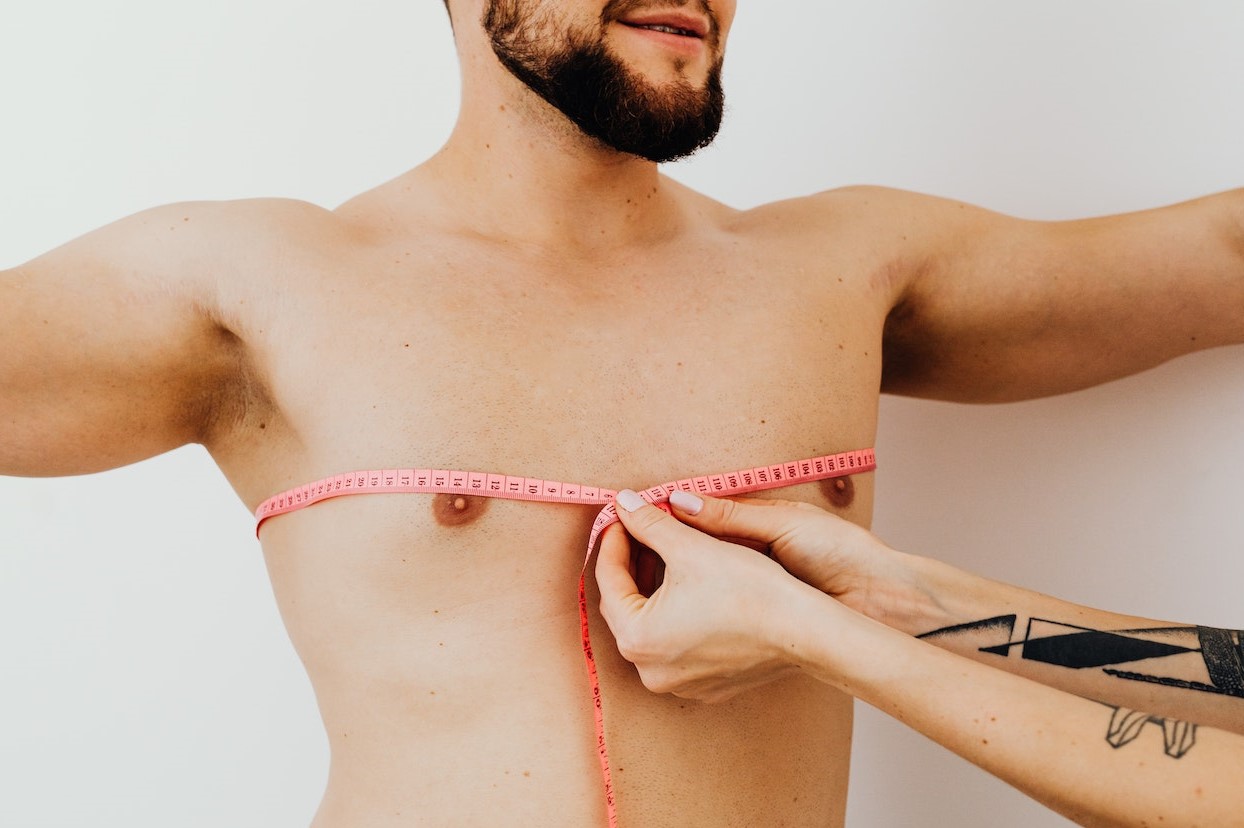 کوچک کردن سینه - کوچک کردن سینه مردان