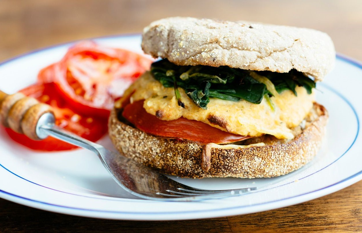 تست تخم مرغ - صبحانه های چاق کننده