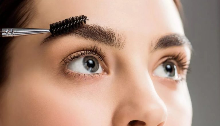 تقویت ابرو با روغن رزماری