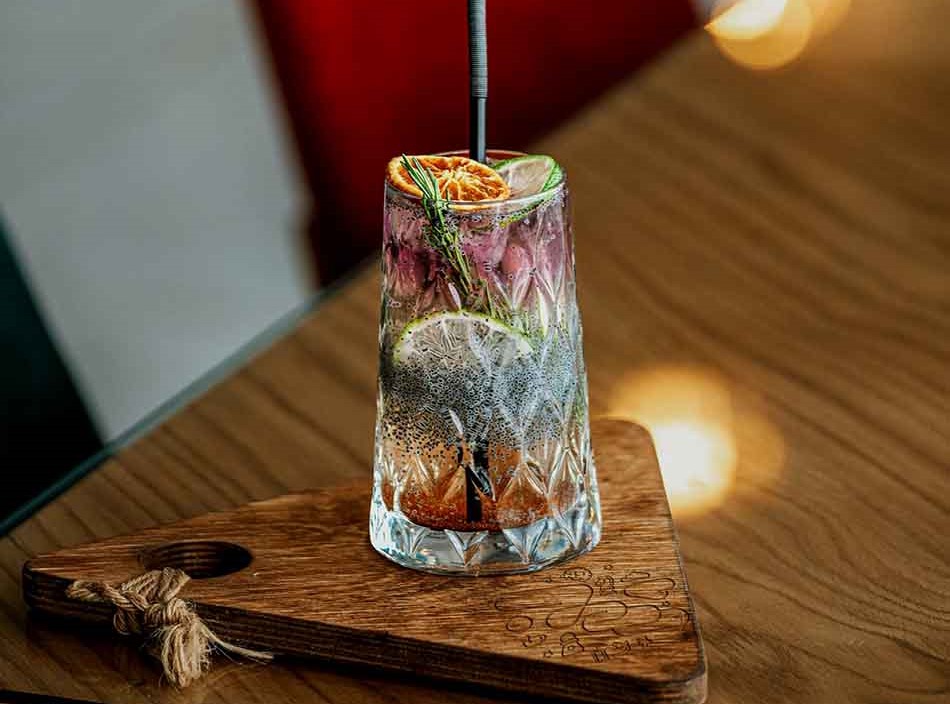 طرز تهیه خاکشیر و گلاب و آبلیمو برای لاغری