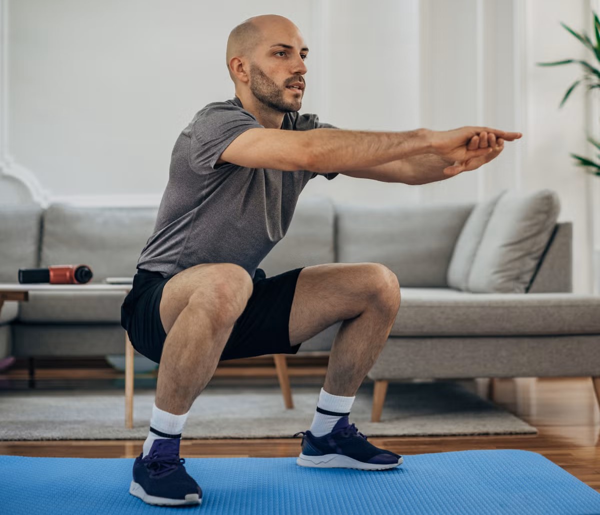 اسکات - تمرینات قدرتی با وزن بدن