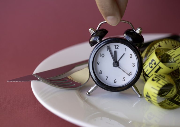 بهترین زمان خوردن شام برای لاغری