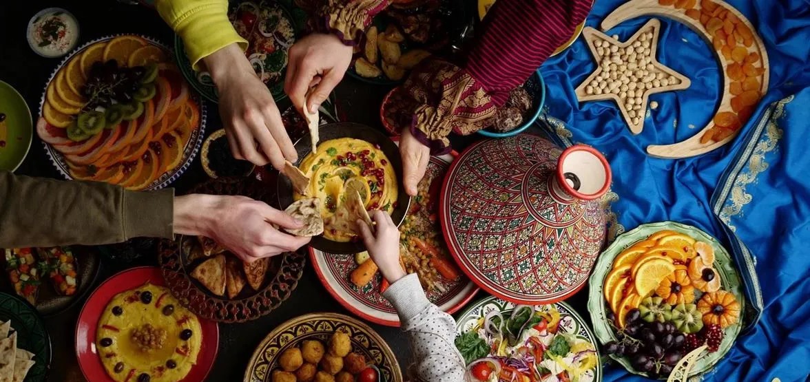 سفره افطار - فواید روزه برای بدن