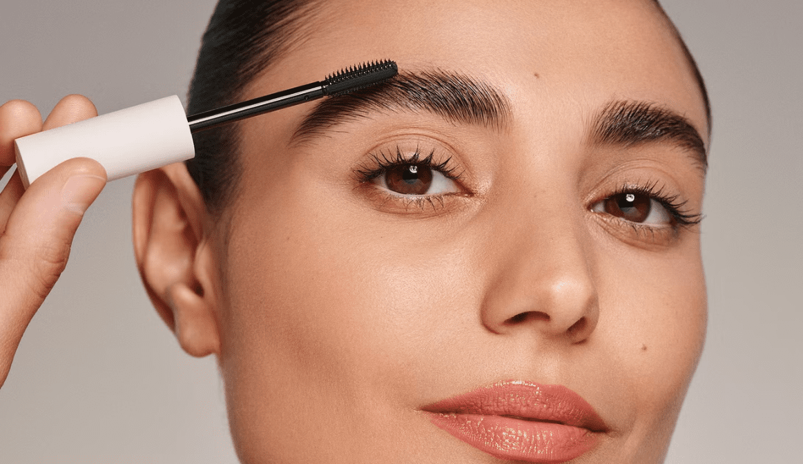 لیفت ابرو با مواد طبیعی - لیفت ابرو در خانه