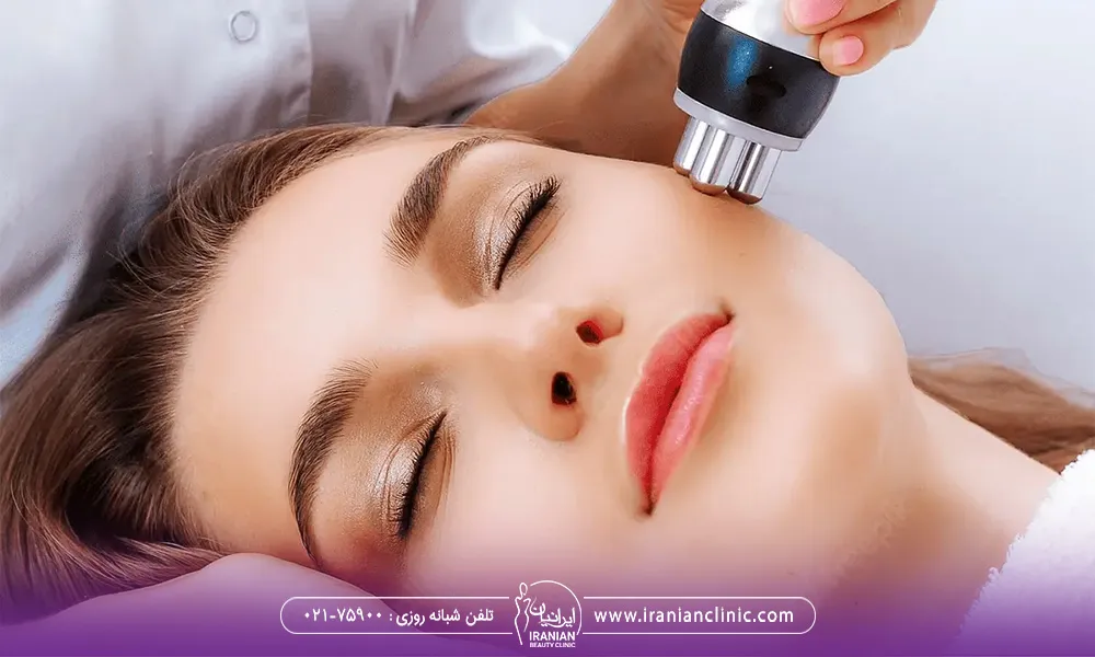 خانمی در حال انجام آر اف فرکشنال