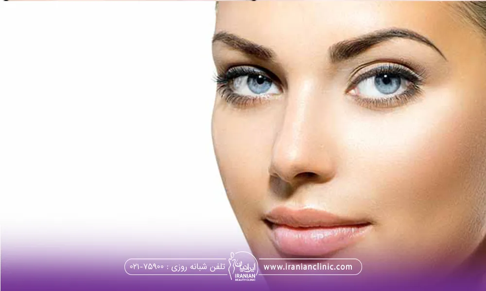 دختر جوان با دماغ خوش فرم